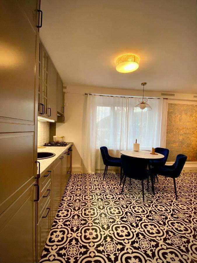 Cloos - Elegant Residence With Panoramic View Brasov Exterior photo
