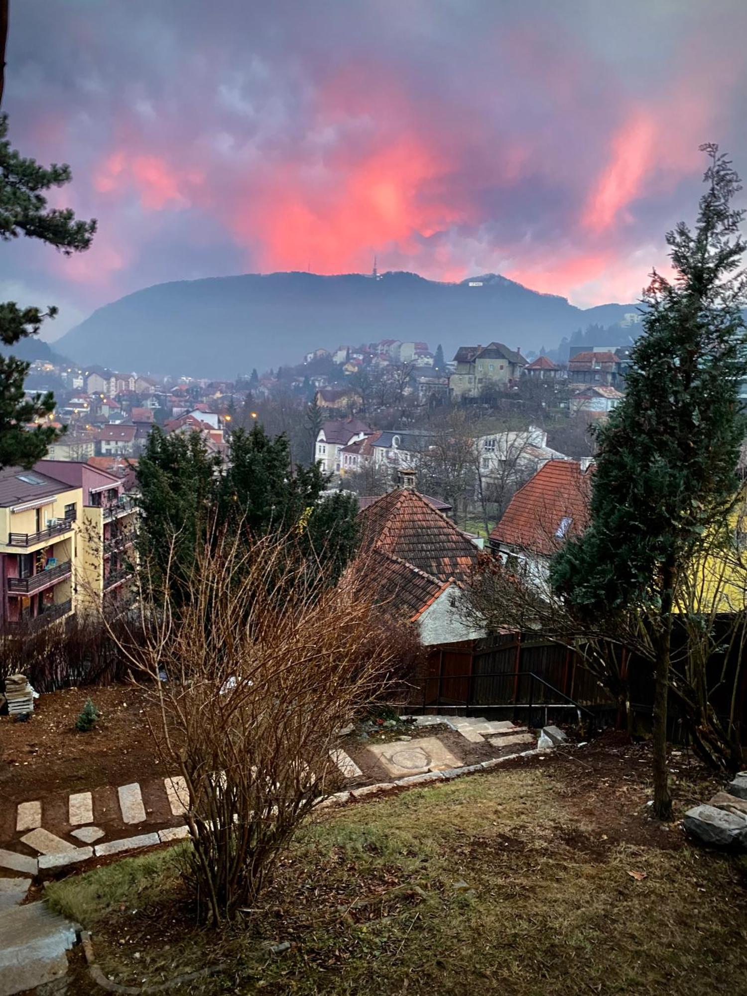 Cloos - Elegant Residence With Panoramic View Brasov Exterior photo